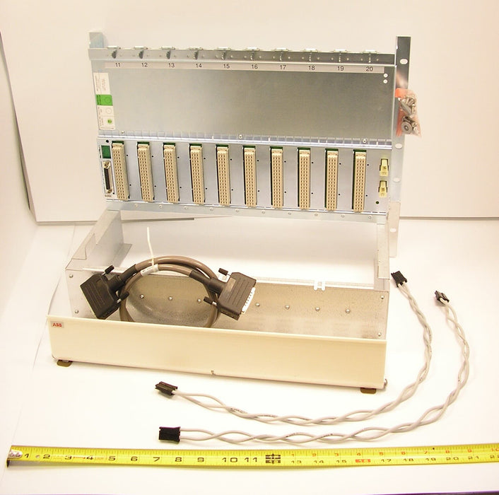 ABB 3BSE000649R1 AC110 I/O Extension Unit