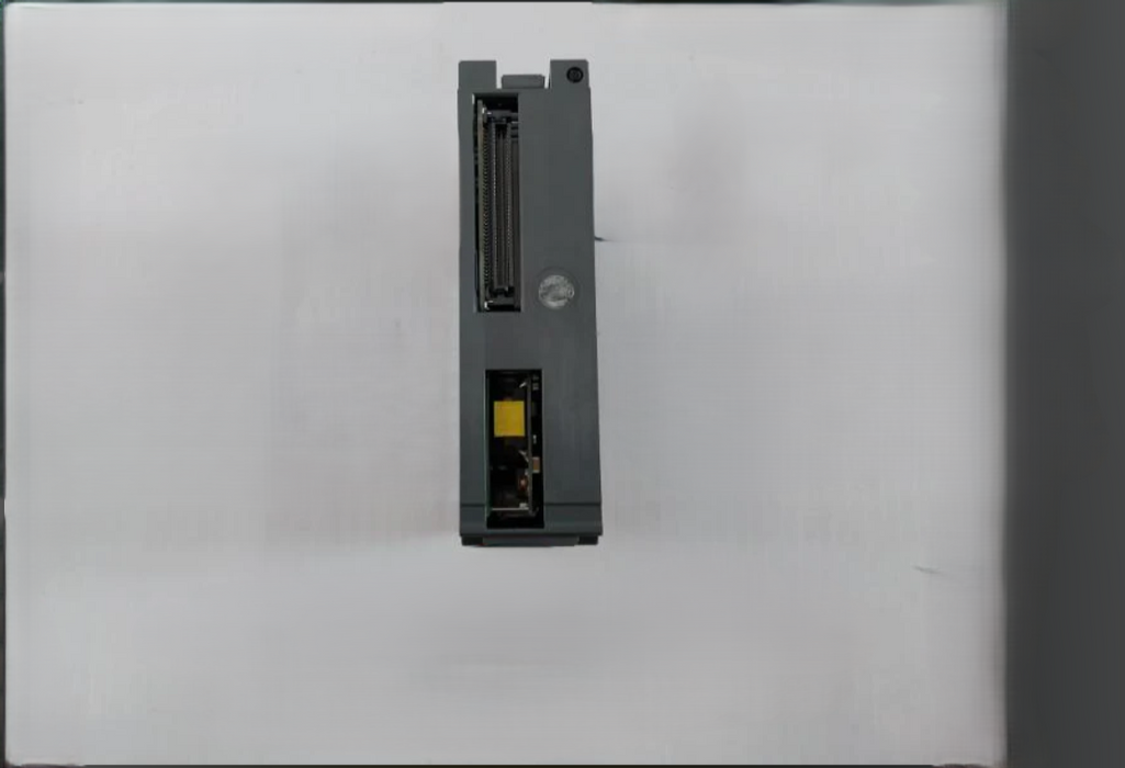 Back view of Industrial automation module Honeywell 2MLF-DV4A