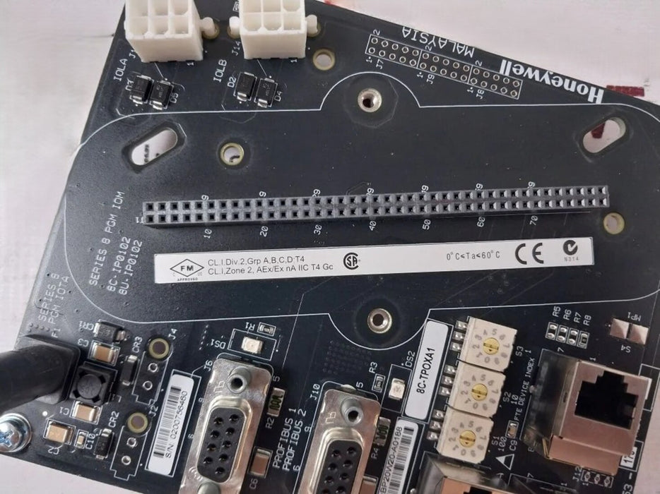 Closup view of Honeywell 8C-TPOXA1 PROFIBUS Gateway IOTA Module