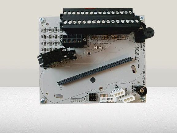 Honeywell CC-TAIN01 Analog Input Module for industrial automation and process monitoring
