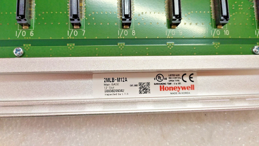 Close up view of Honeywell 2MLB‑M12A 12‑slot main CPU base rack