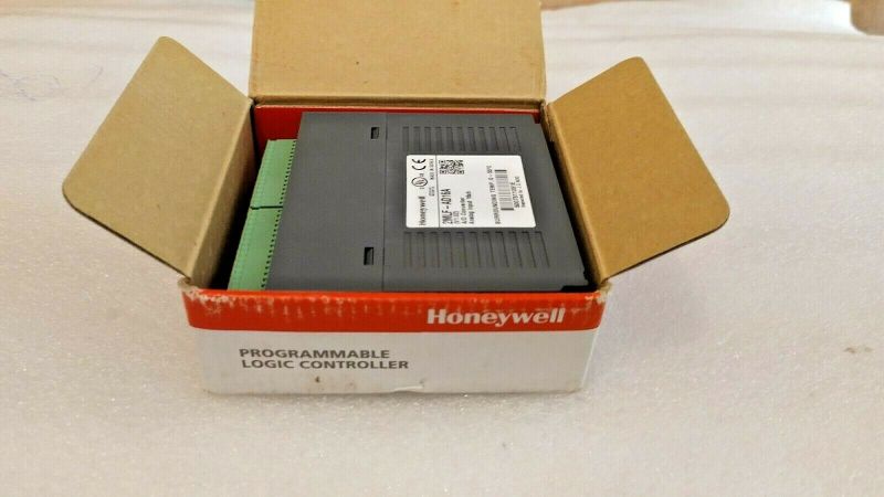 A view of Honeywell 2MLF-AD16A Digital Input Module in a box