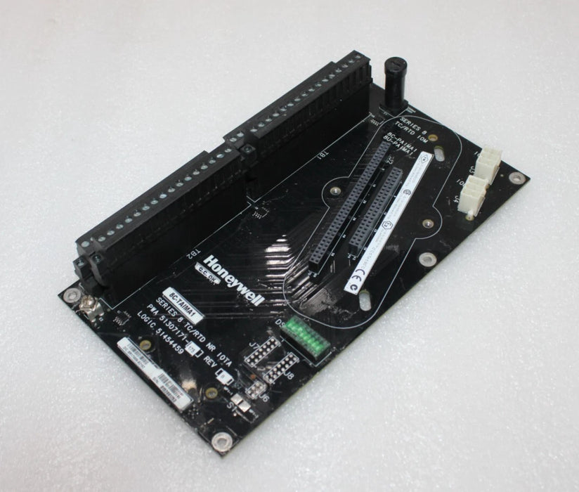 Honeywell 8C-TAIMA1 TC/RTD analog input IOTA module (nine-inch, conformal-coated)