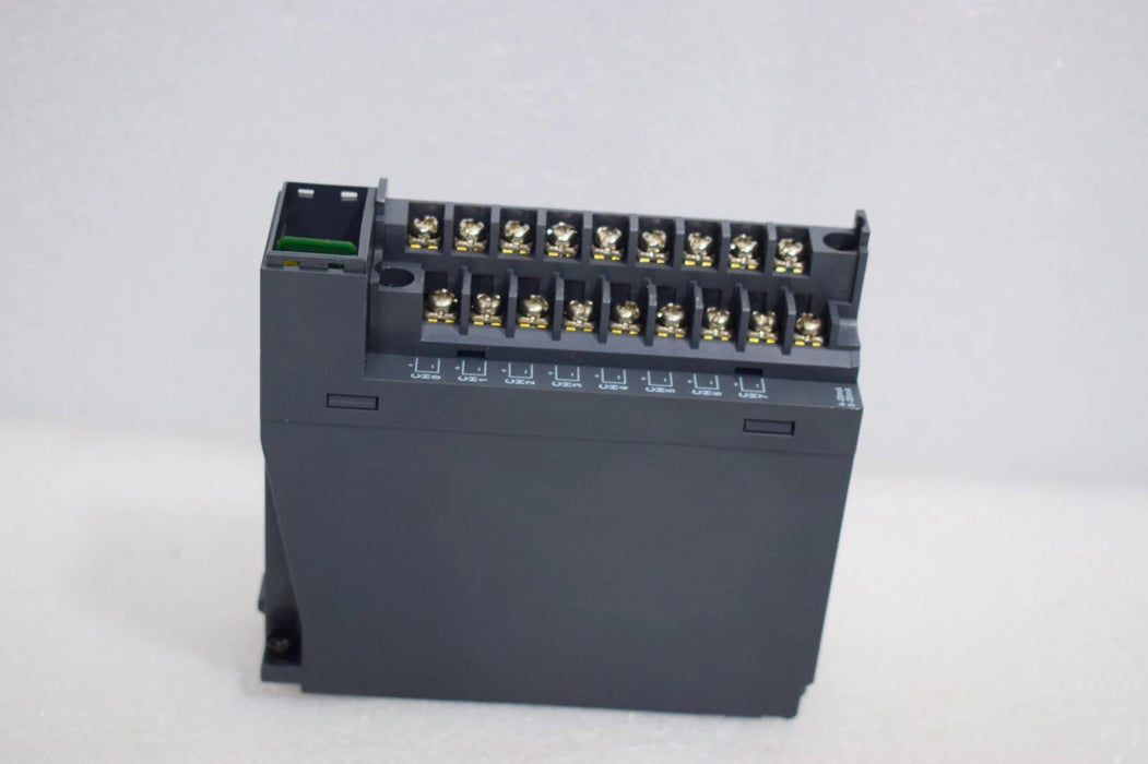 Honeywell PLC Input Module 2MLF-AD8A