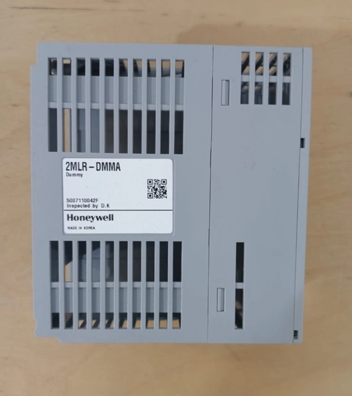 Back view of 2MLR‑DMMA showing blanked power slot interface