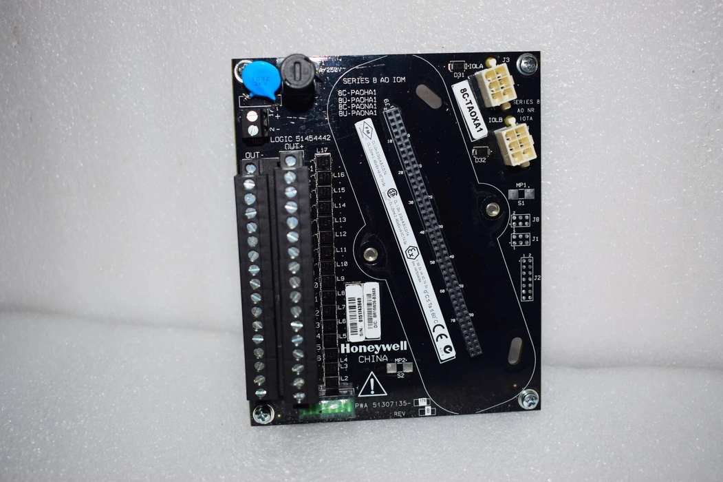 Closeup view of Honeywell 8C-TAOXA1 Analog Output IOTA Module