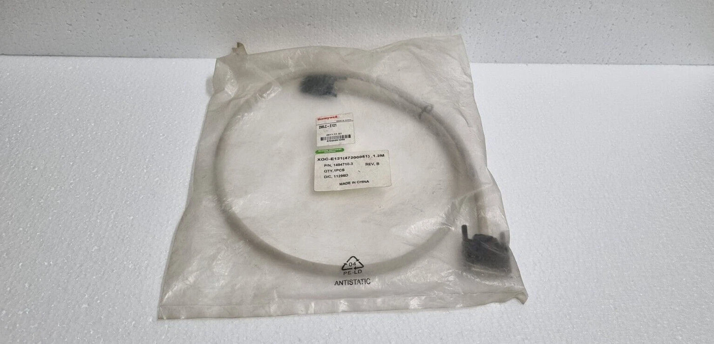 Honeywell PLC extension cable in industrial setup, 1.2 m