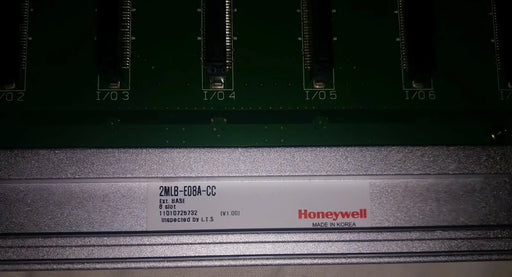 ML200R I/O base module 2MLB-E08A front view