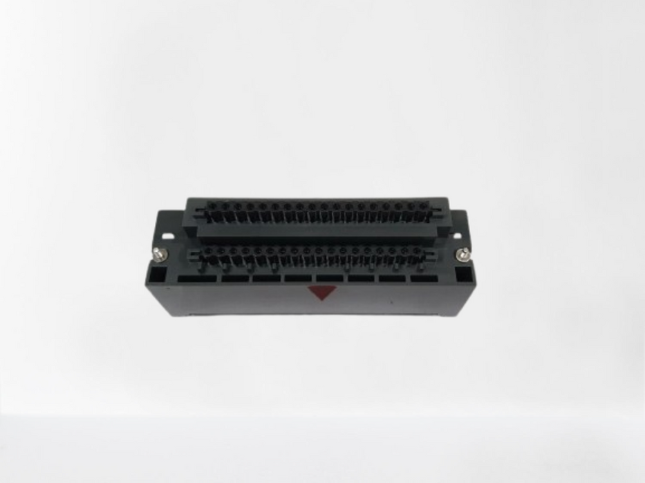 Honeywell 900TCK‑0001 36‑channel low‑voltage terminal block front view
