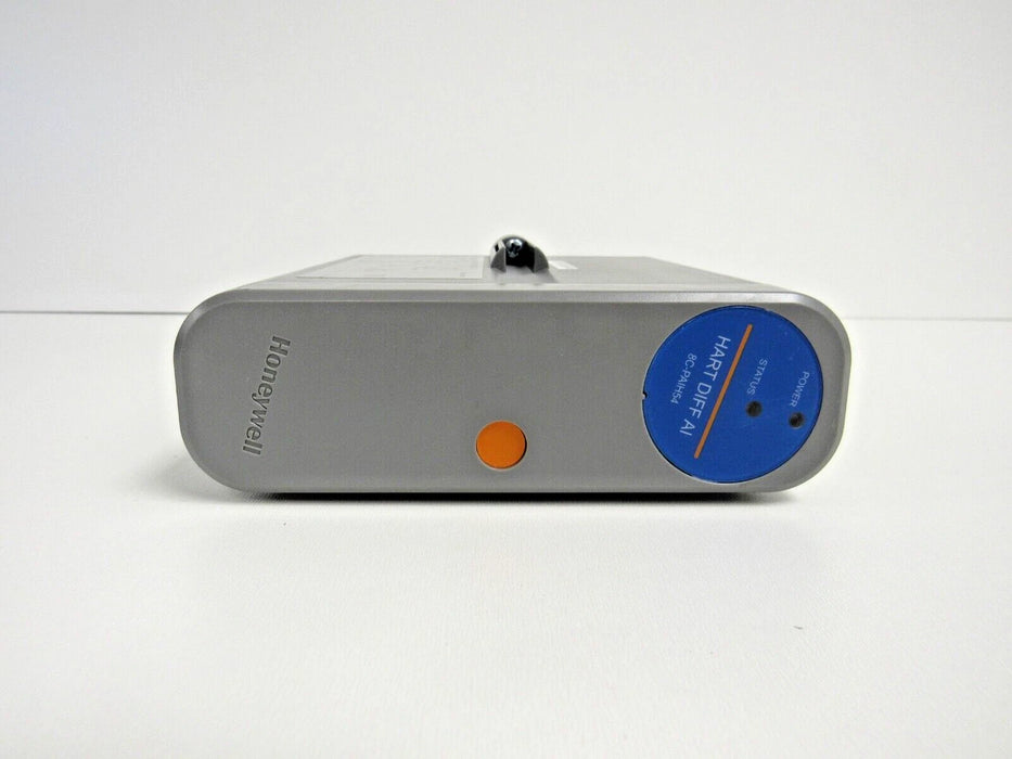 Honeywell differential ADC module 8C-PAIH54 front view